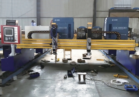 盖梁骨架焊接机器人